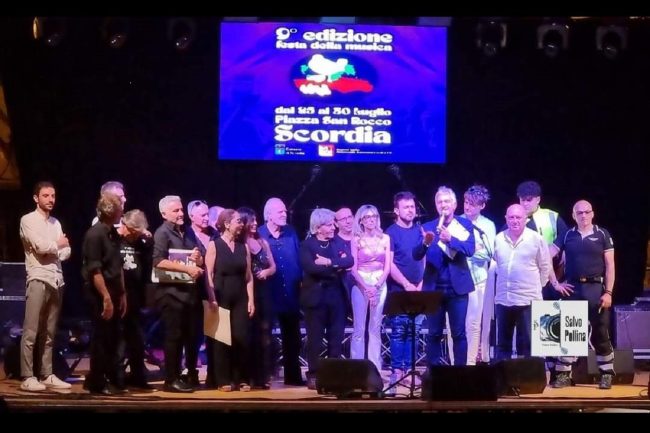 I Rabbits si esibiscono alla nona edizione della Festa della Musica a Scordia