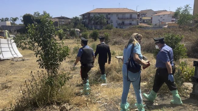 Sgomberato terreno “lager” per cani a Riposto