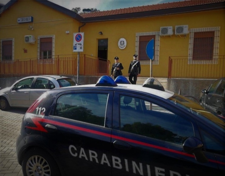 La fuga e l’inseguimento, arrestato giovane messinese