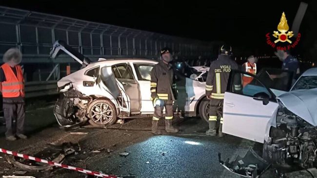 Incidente mortale A20, una vittima aveva la patente sospesa e l’altra revocata