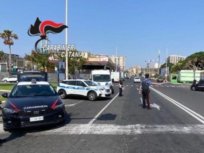 Lotta all’abusivismo a Catania: denunciati paninari della Stazione