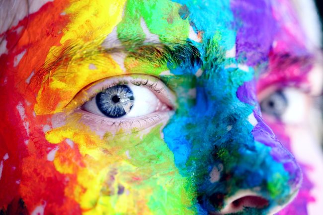 Il primo sì in Italia a legittimarsi come donna anche se uomo