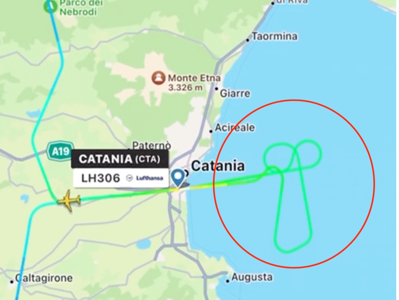L’atterraggio a Malta invece che a Catania, virale la rotta dal pilota