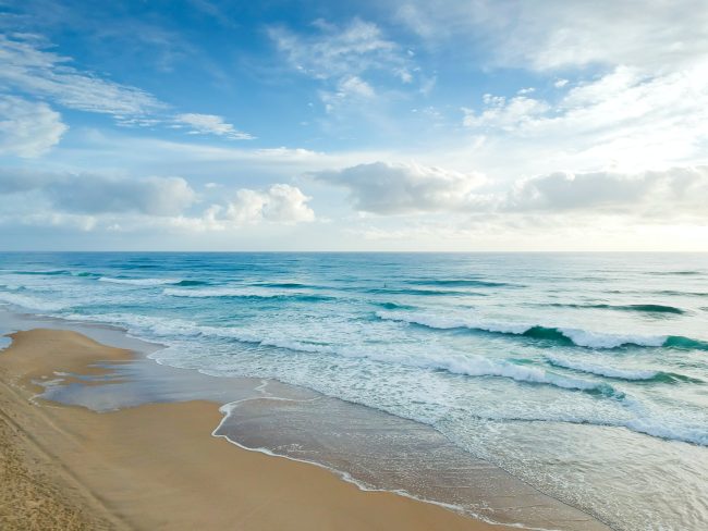 Sesso in una spiaggia di Agrigento in pieno giorno, presenti anche minorenni