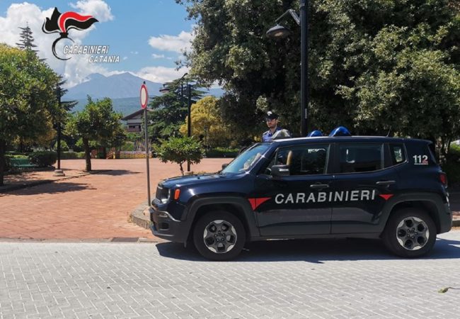 “Dammi la tua pensione!”, figlio dà uno schiaffo alla madre nel Catanese