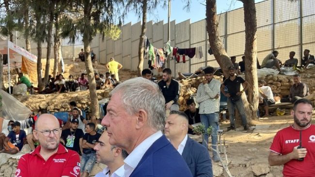 Ministro Urso in visita a Lampedusa