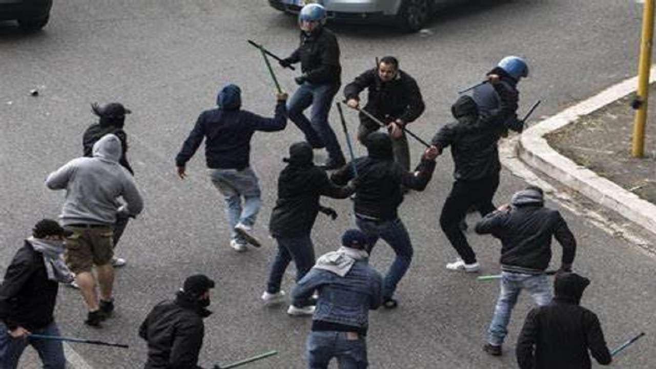 Attacco ai tifosi del Palermo, emessi 5 Daspo agli ultras del Cagliari