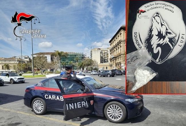 Cocaina sotto il sedile dell’auto, ai domiciliari due individui nel Catanese