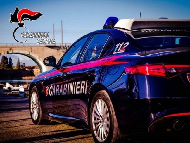 Catania, spacca la vetrina per rubare l’incasso: arrestato