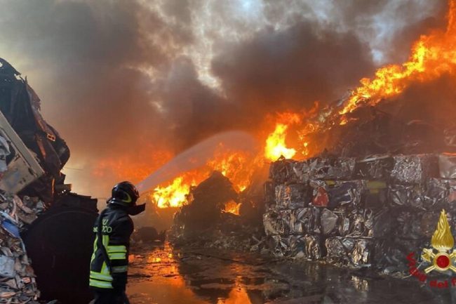 Incendi in Sicilia e Calabria, Bper Banca a sostegno di famiglie e imprese