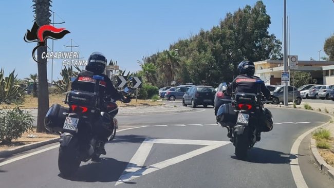 Maltratta la compagna da Ikea per un mobile “di troppo”: arrestato