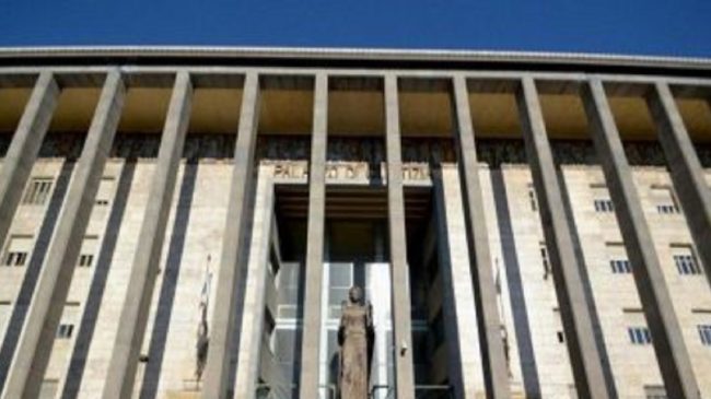 Violenza di gruppo sulla 13enne di Catania, iniziate le udienze di convalida