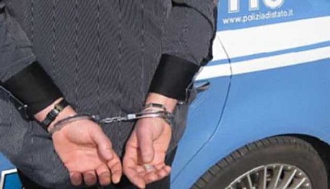 Interrotta attività di spaccio lungo le strade di Ballarò: 2 arresti