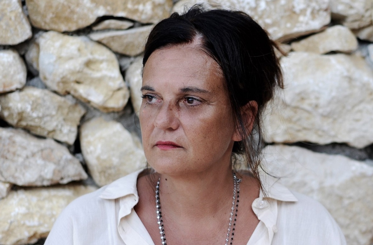 Stupro di Palermo, la provocazione di Emma Dante: “Evirare il maschio portatore di fallo fallace”