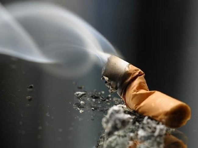 Muore carbonizzato in casa, aveva lasciato una sigaretta accesa