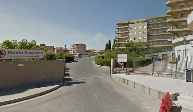 In ospedale per dolori alla schiena, viene dimessa e il giorno dopo muore