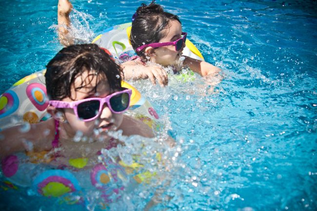Come sta il bimbo salvato in una piscina a Isola delle Femmine