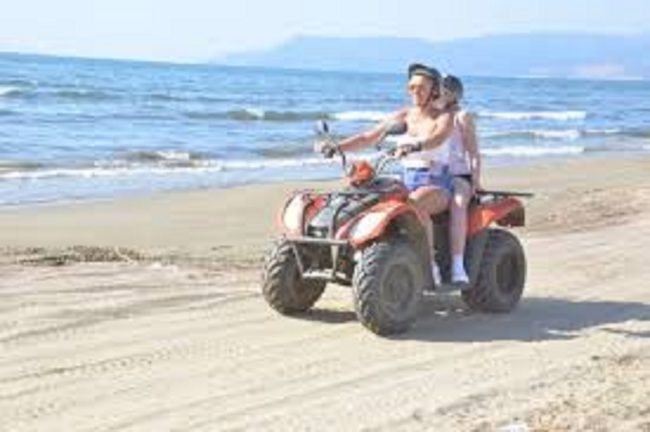 La spiaggia di San Leone scambiata per autodromo