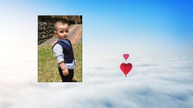 “Insieme a te è volato un pezzo del nostro cuore”: il dolore dei genitori per il piccolo Samuele