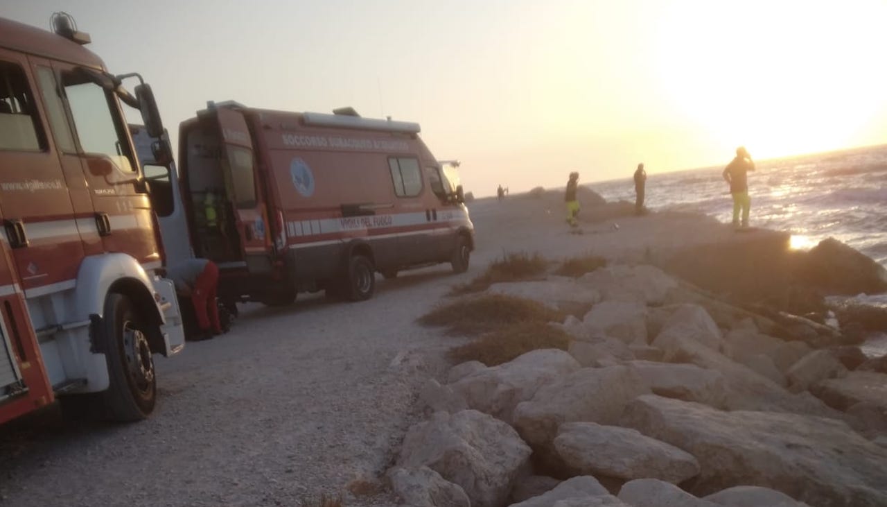 Ritrovato il cadavere del giovane disperso nel mare di Scoglitti