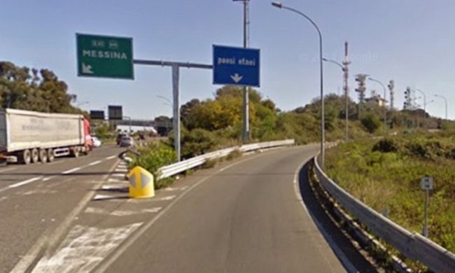 Catania, denunciato un uomo che guidava senza patente un’auto rubata