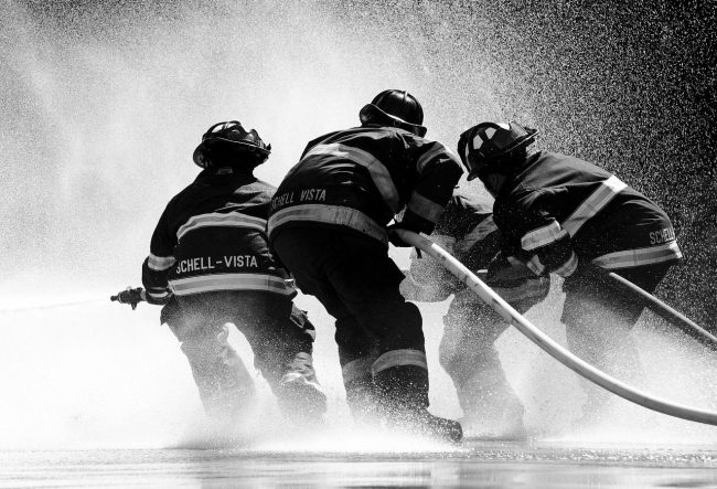 Violento incendio scoppia nei laboratori del Cnr a Palermo