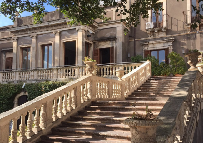 Nucleo Ius Vivens di Allenza Universitaria richiede ascensore a Villa Cerami per studenti con disabilità