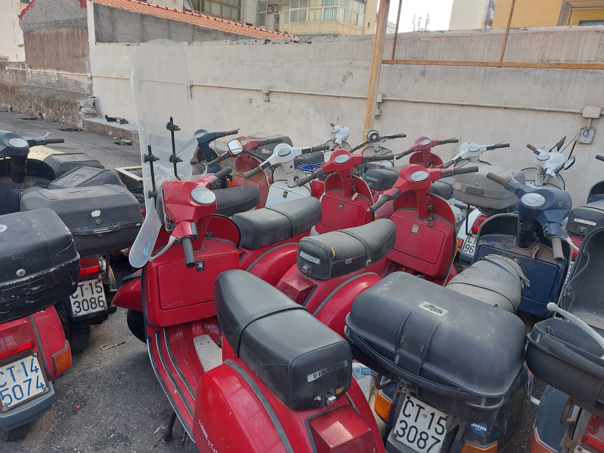 Catania, bando per la vendita di 63 moto e veicoli dell’autoparco comunale