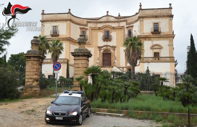 Giovane tenta di lanciarsi da Monte Catalfano, salvifico l’intervento dei carabinieri