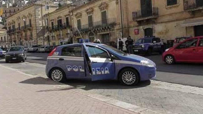 Arrestato uno straniero a Modica, ha tentato di rapinare un commerciante