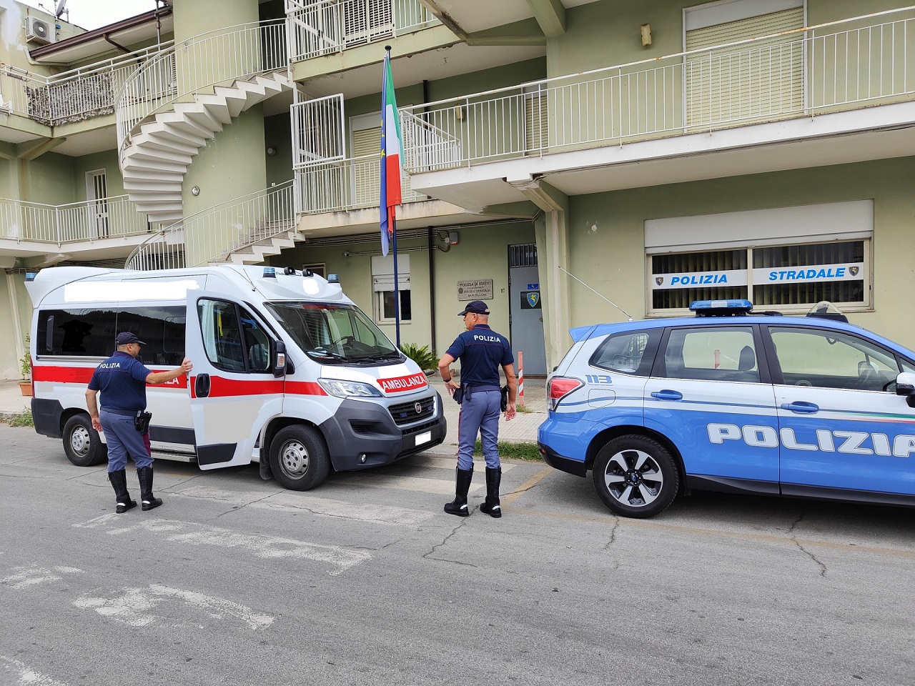 Sequestrata una ambulanza nel Messinese con documentazione non in regola