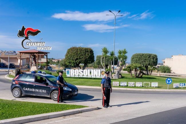 Marocchino evade dai domiciliari, rintracciato dai carabinieri di Rosolini