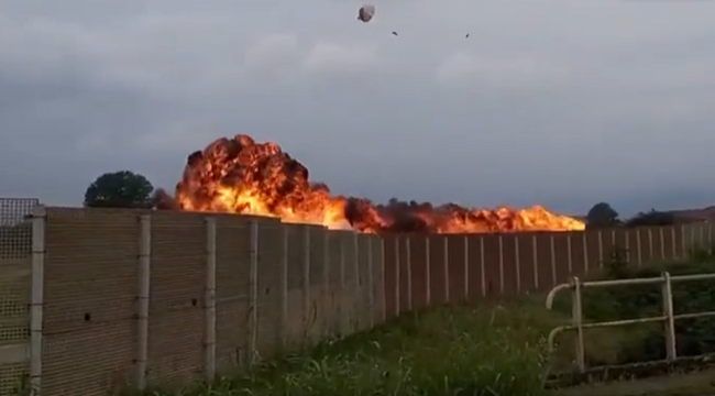 Aereo delle Frecce Tricolori si schianta a terra, morta una bimba – VIDEO