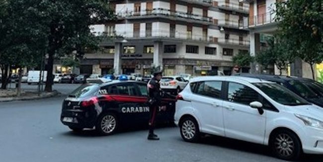 Curava il “verde” in mansarda, un arresto ad Acireale