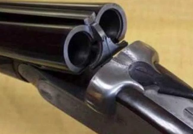Pregiudicato a caccia nelle campagne di Acate con un fucile a canne mozze: arrestato