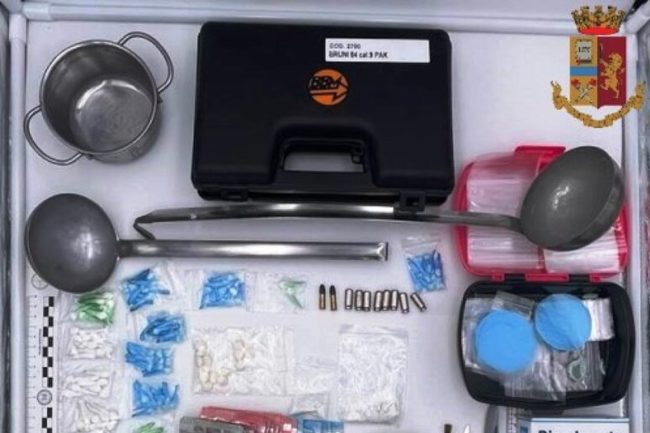 Cinque arresti in una operazione antidroga di oggi a Siracusa