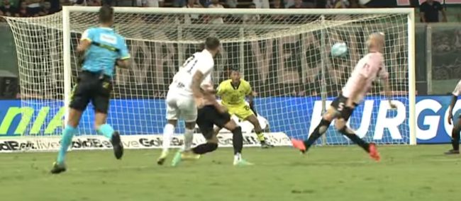 Palermo-Cosenza, ultimi minuti fatali per i rosanero