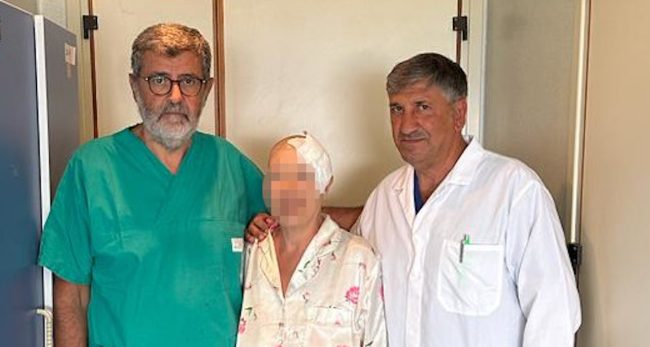 Intervento tumore cerebrale, al Cannizzaro paziente operata con una nuova tecnica