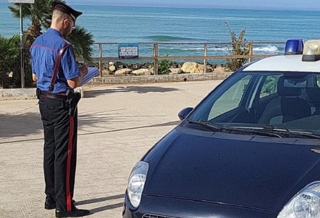 Beccato minore a spacciare droga: arrestato e portato al Centro di prima accoglienza di Catania