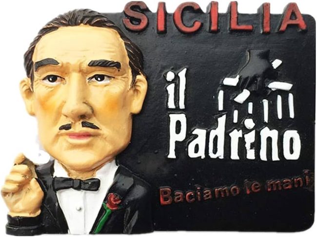Divieto di vendita in Sicilia di souvenir di stampo mafioso sui traghetti