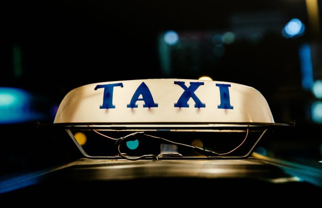 È morto il 75enne investito da un taxi in corso Re Ruggero