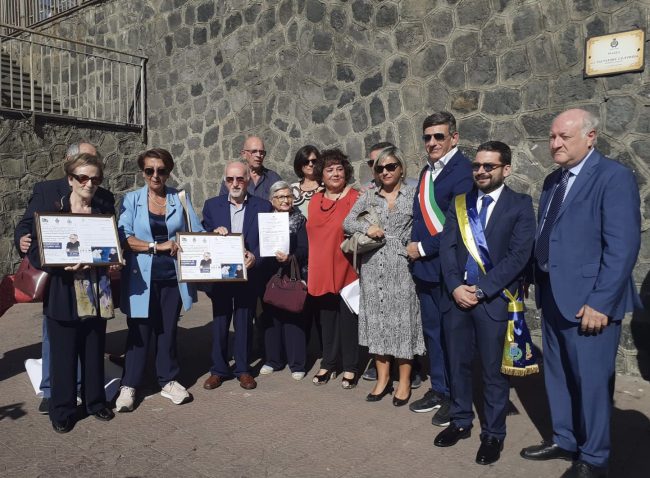 Giarre, intitolata piazza a Mons. Salvatore Giuffrida. Barbagallo: “Ha lasciato un segno indelebile”