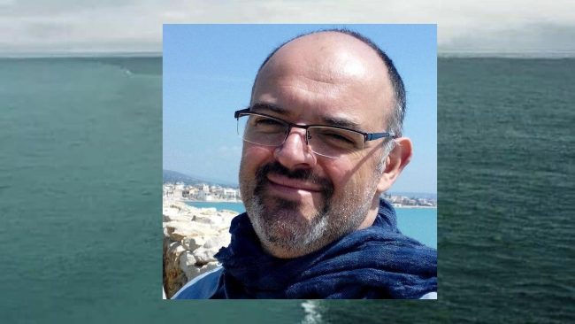 Lo strazio di amici e parenti per Lucio D’Aura, stimato psicologo morto annegato
