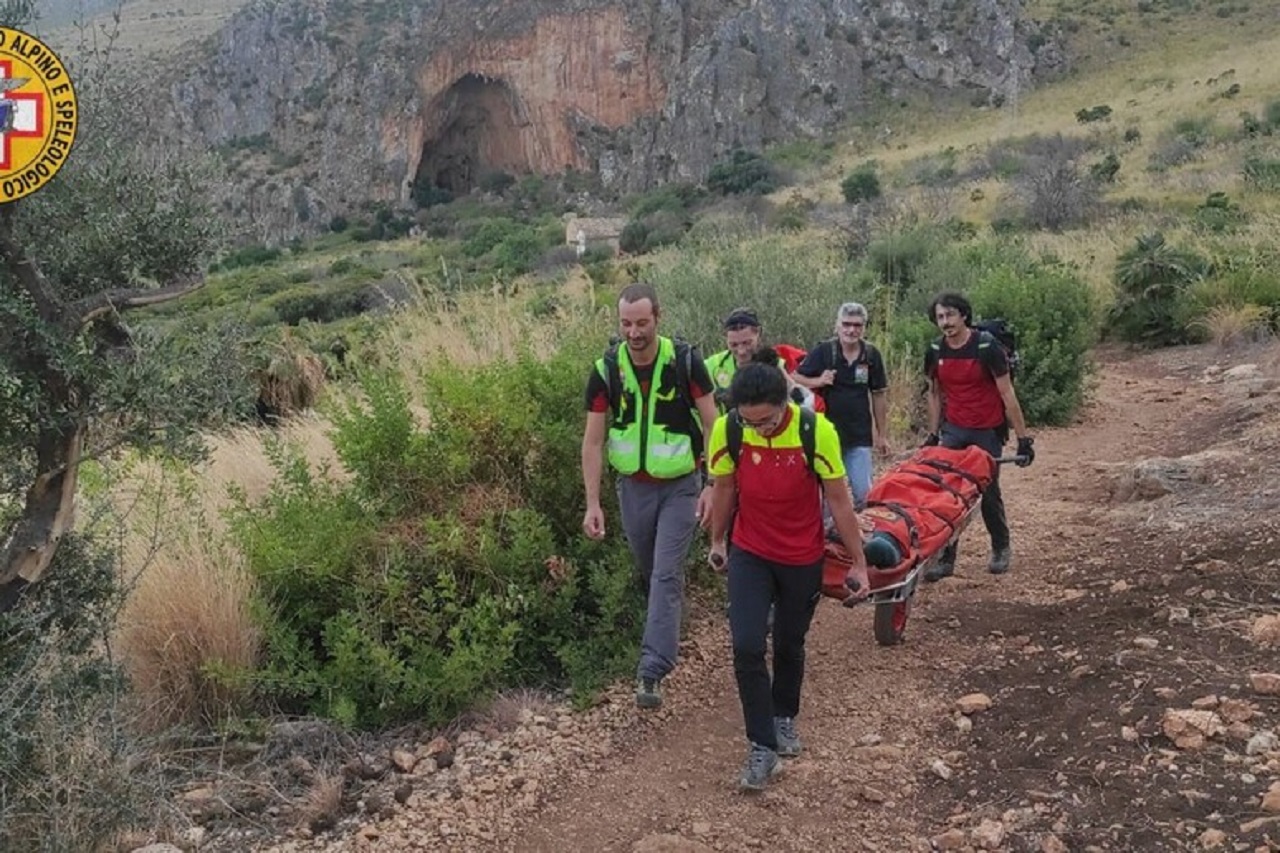 Soccorso alla Riserva dello Zingaro per una turista 63enne