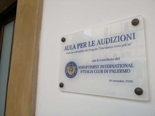Arrestati due palermitani accusati di stalking e maltrattamenti