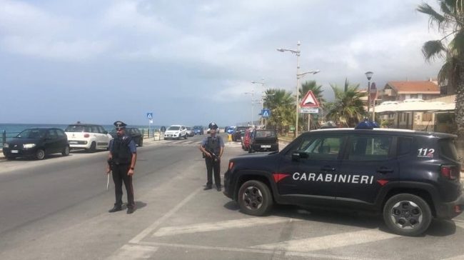 Traditi dai vestiti e dai social, così a Villafranca Tirrena sono stati arrestati due ladri d’appartamento