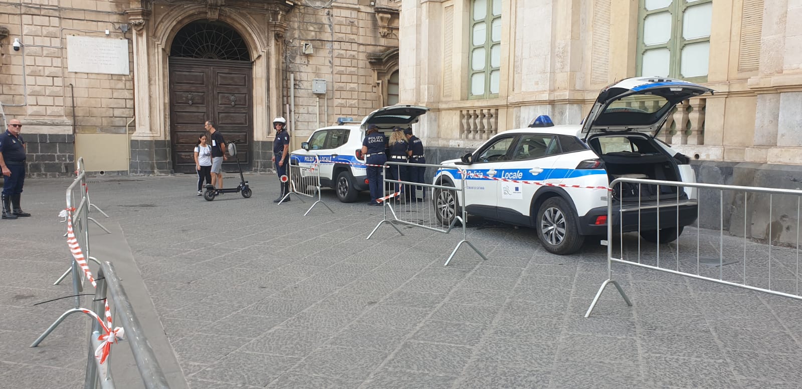 Catania, sequestrati 7 ciclomotori e conducenti sanzionati: attenzione anche ai monopattini