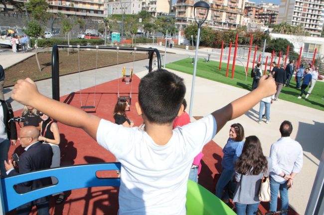 Catania, piazzale Sciascia rinasce: da zona di degrado ad area verde attrezzata – FOTO E VIDEO