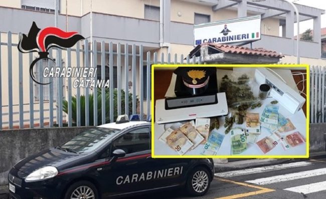 Giovane pusher ai domiciliari continua a spacciare: all’arrivo dei carabinieri tenta di disfarsi della droga