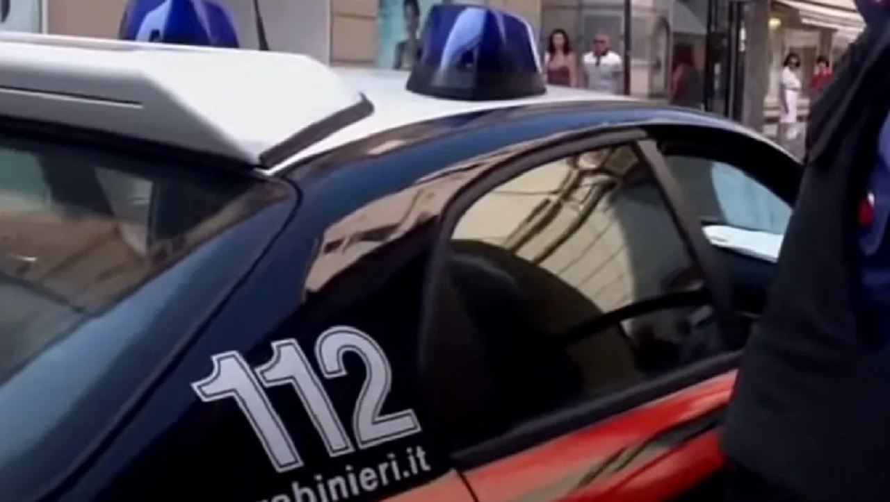 Autista difende donna disabile ma viene picchiato da branco di ragazzini